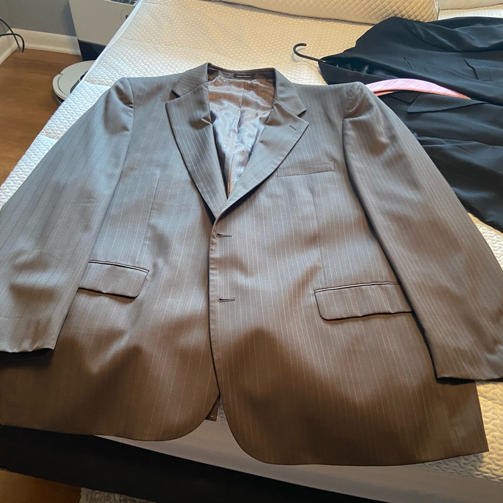 Men’s suit